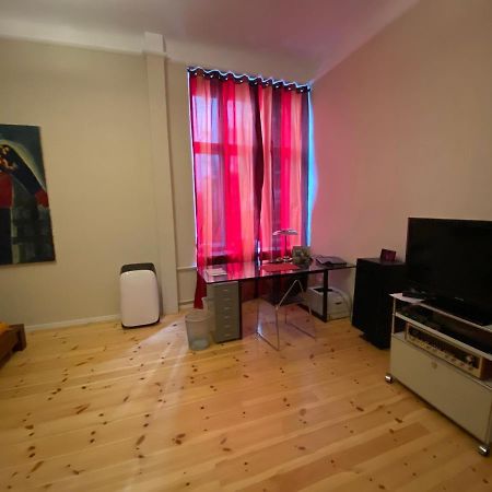 Fewo Gruene Mommsenstrasse - Bei Becker Klingeln Apartment Berlin Bagian luar foto